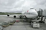 Loading cargo onto airplane