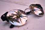 Beach sunglasses (courtesy of Pixabay.com)