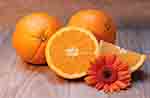 Oranges on display (courtesy of Pixabay.com)