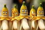 Toy bananas